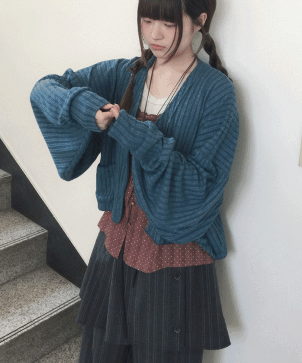 puff sleeves cardigan