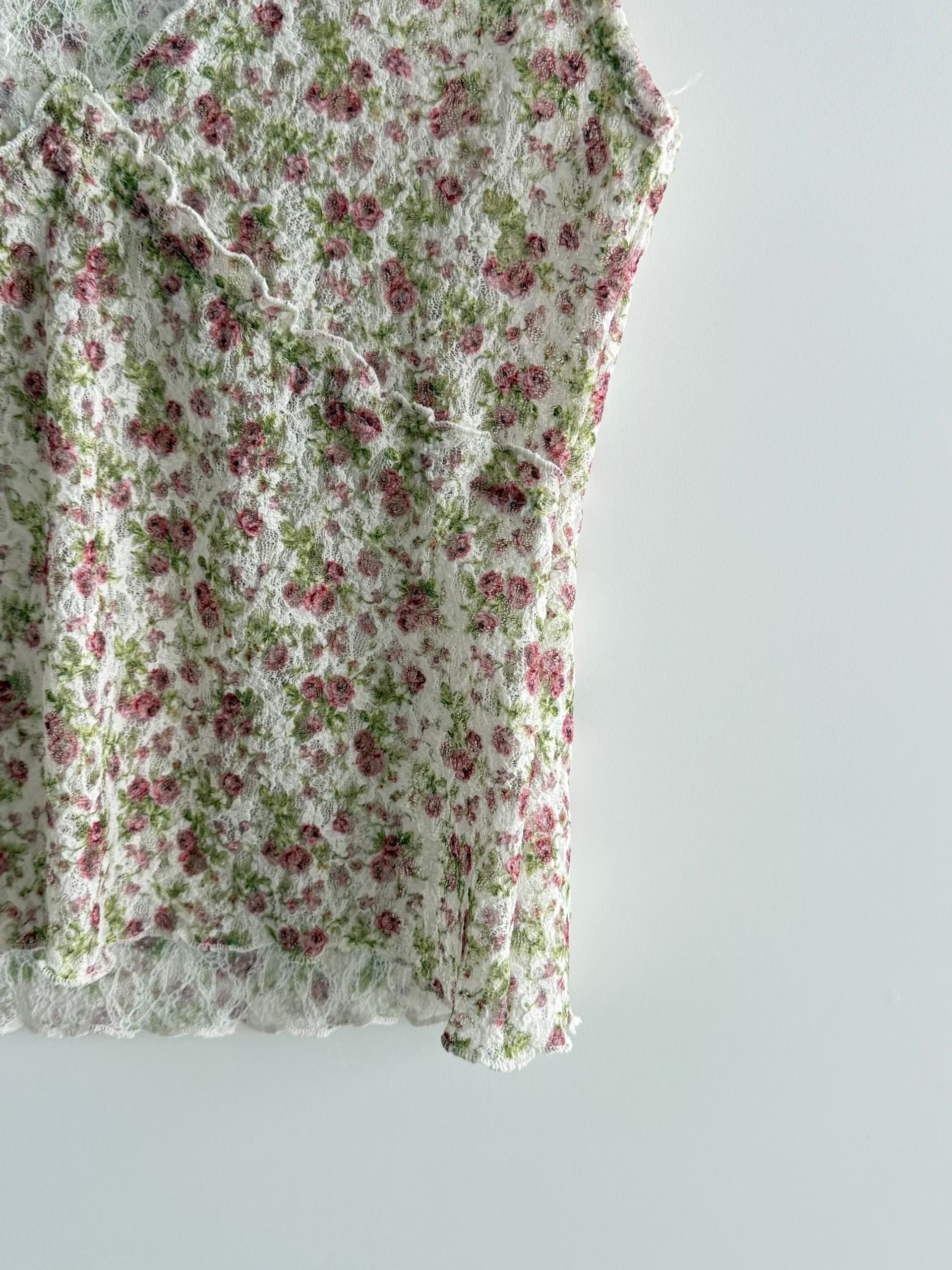 colly sleeveless top