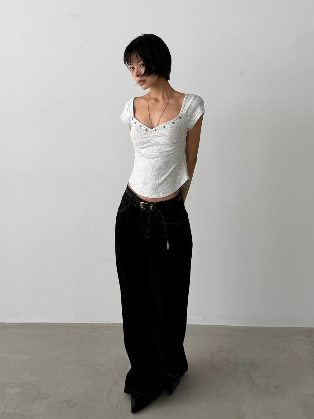 channy heart neck t-shirt