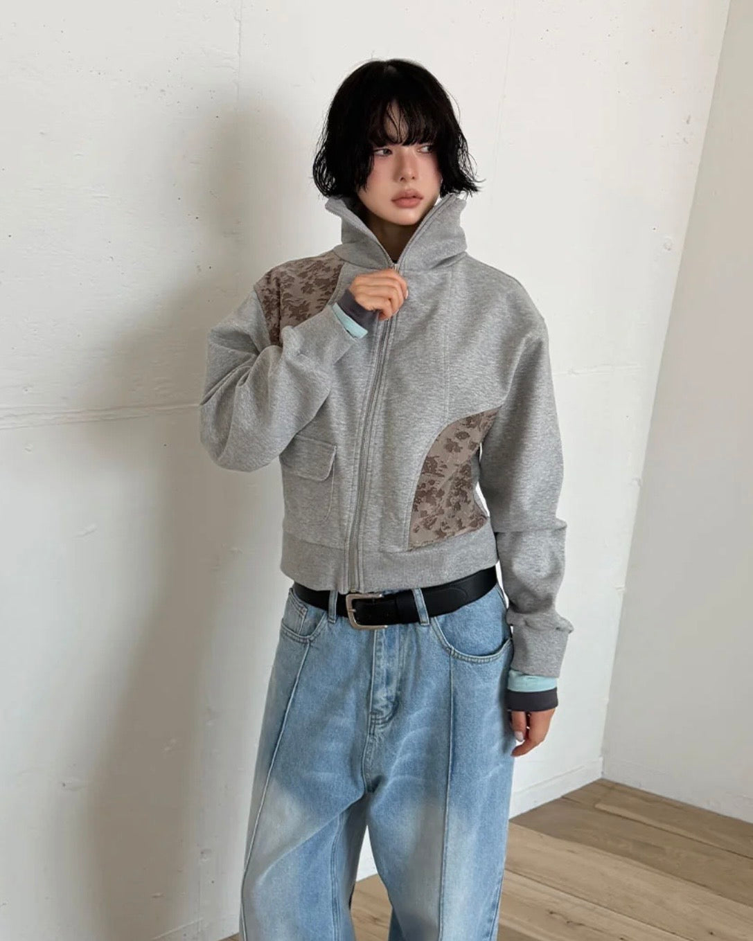 burning lace sweat jacket