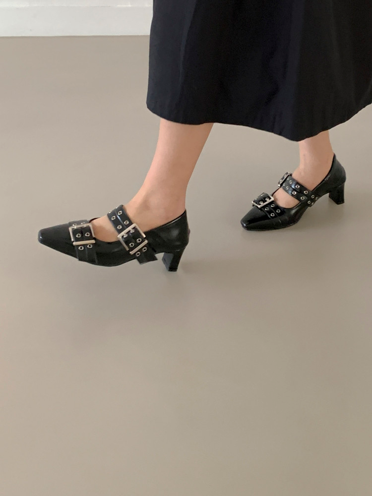 double buckle heels [ROS07]