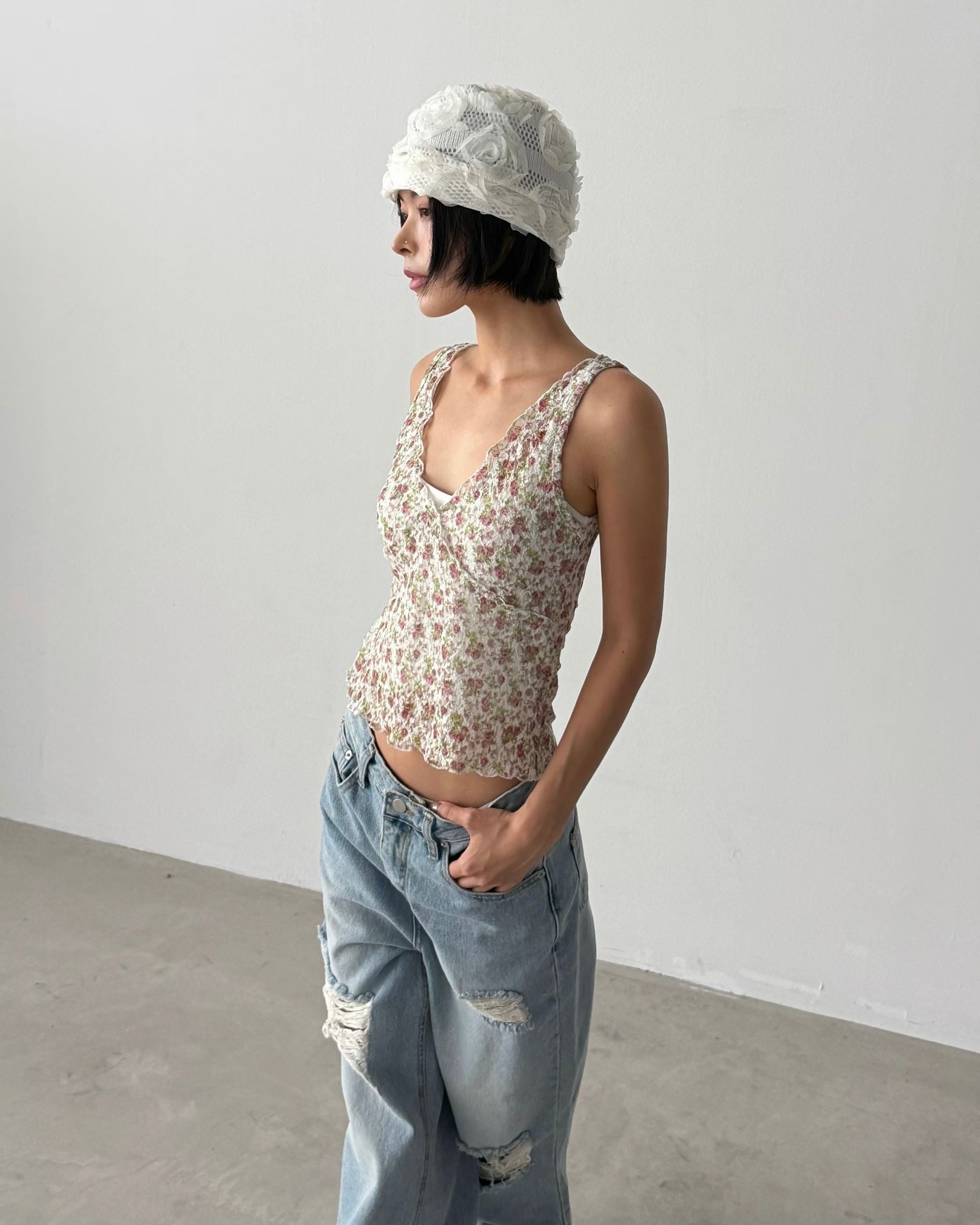 colly sleeveless top
