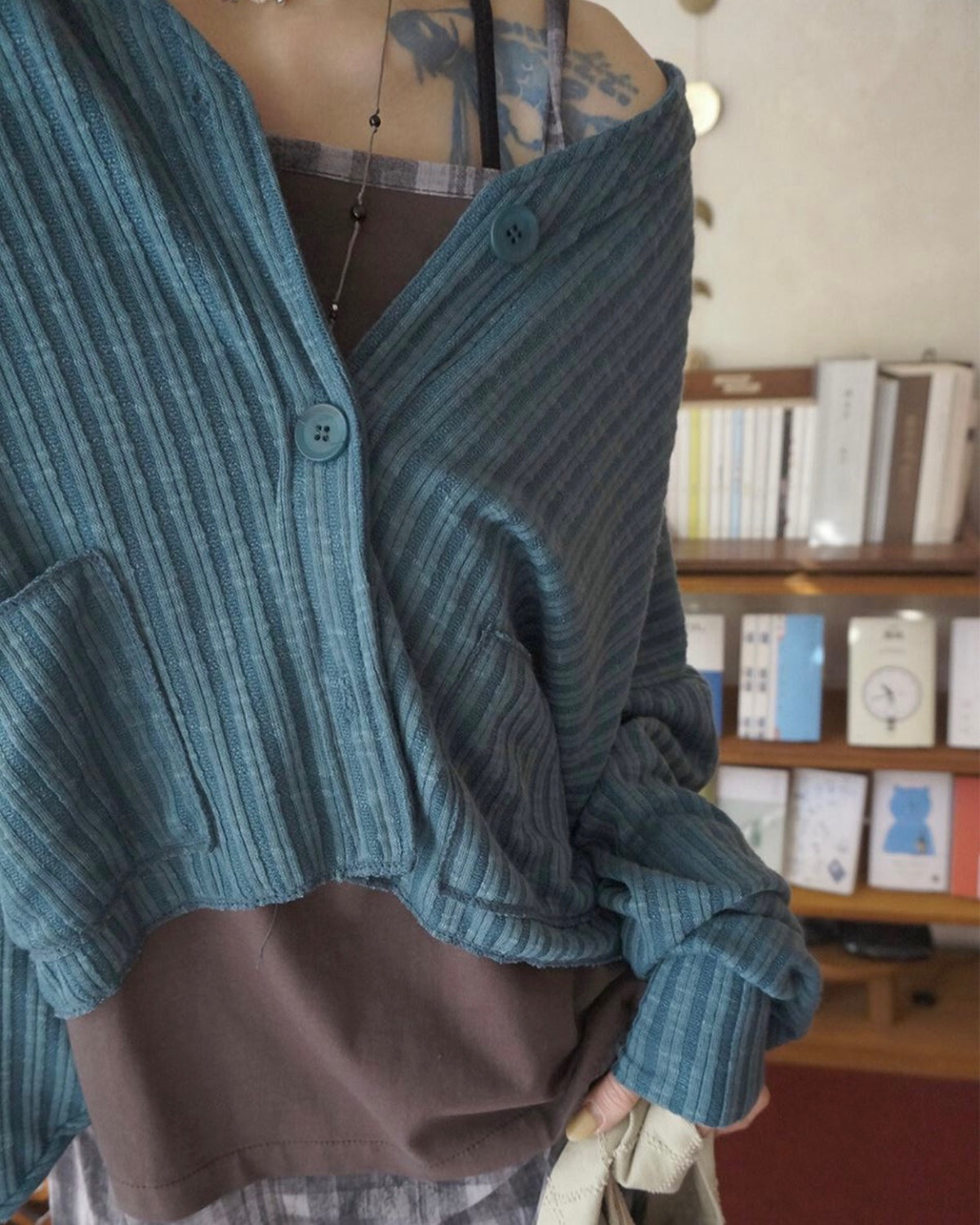 puff sleeves cardigan