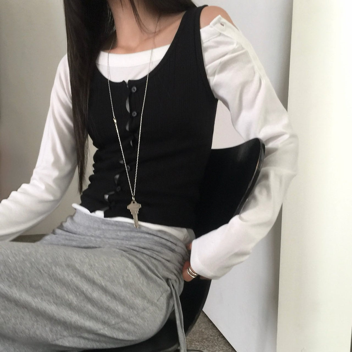 vanilla sleeveless top