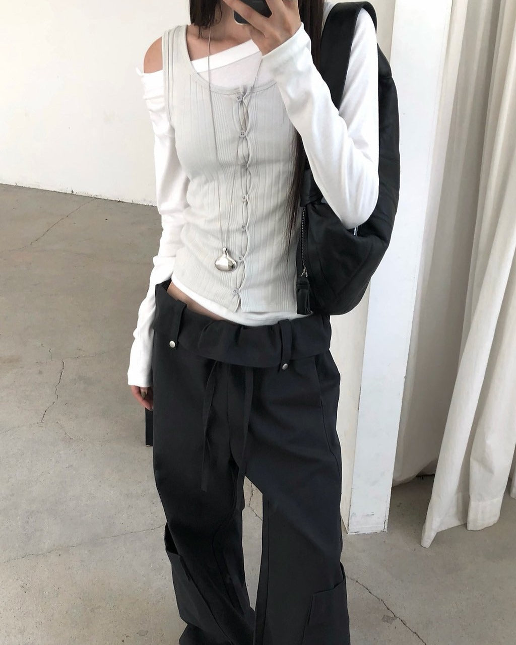 vanilla sleeveless top