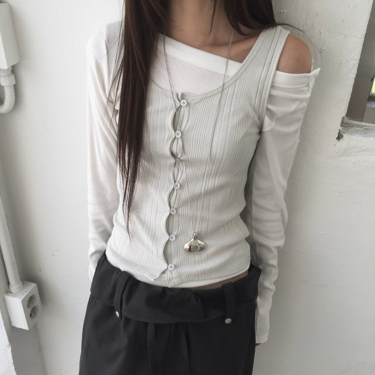 vanilla sleeveless top