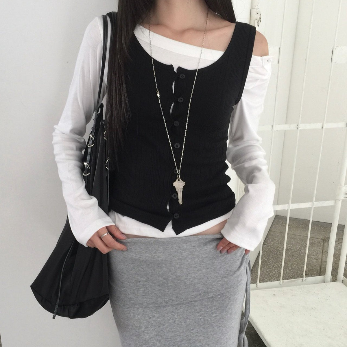 vanilla sleeveless top