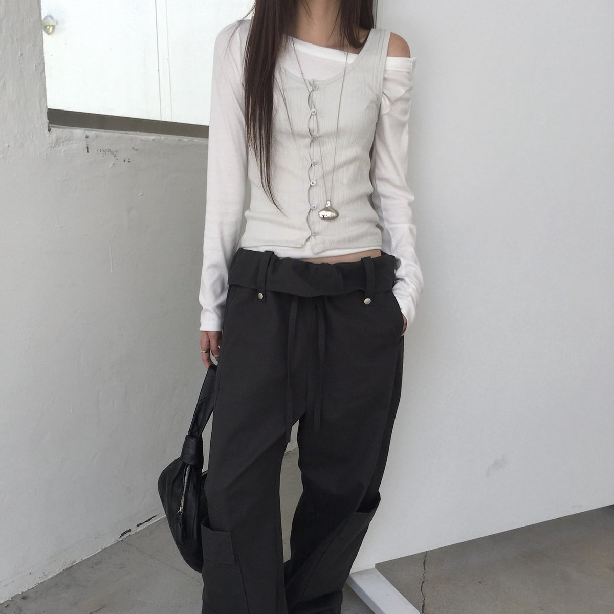 vanilla sleeveless top